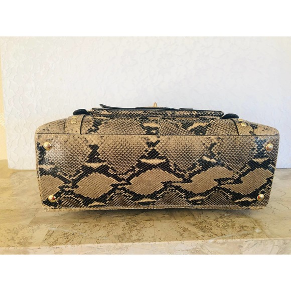 Vtg Coach Hamptons Miranda tan/black phyton leather domed large Satchel 11089 - Picture 4 of 7